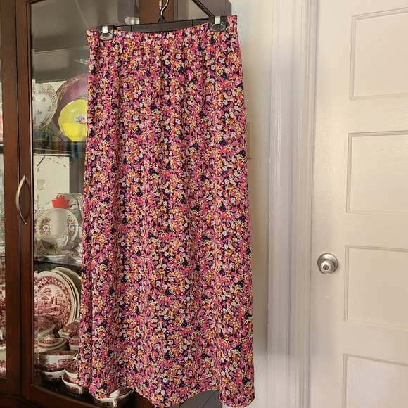 Liz Claiborne Dresses & Skirts - LIZ CLAIBORNE NY Reversible Maxi Skirt Size Medium